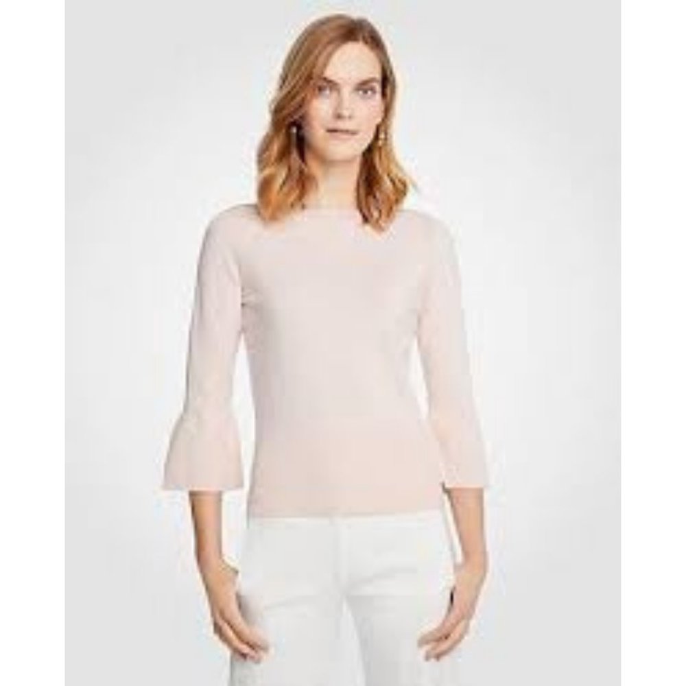 Ann Taylor | Bell Sleeve Sweater in Faded Pink (M)